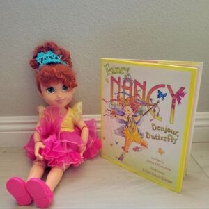 Fancy Nancy Doll And Book Bundle 21" Doll